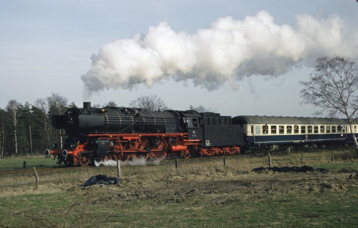01 150 Sonderzug Celle->Bergen auf der OHE, bei Altensalzkoth, 13.03.1983