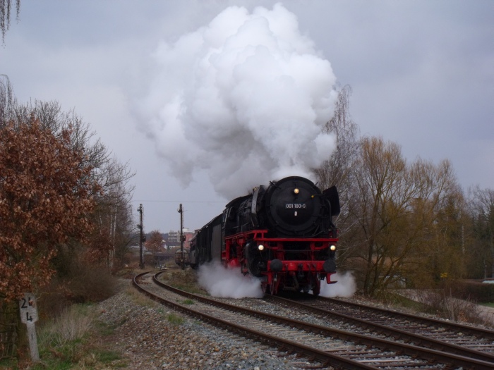01 180 mit BEM- Zug Gunzenhausen→Nördlingen, wieder mal Ausfahrt Wassertrüdingen, um 12:15h am 06.04.2015
