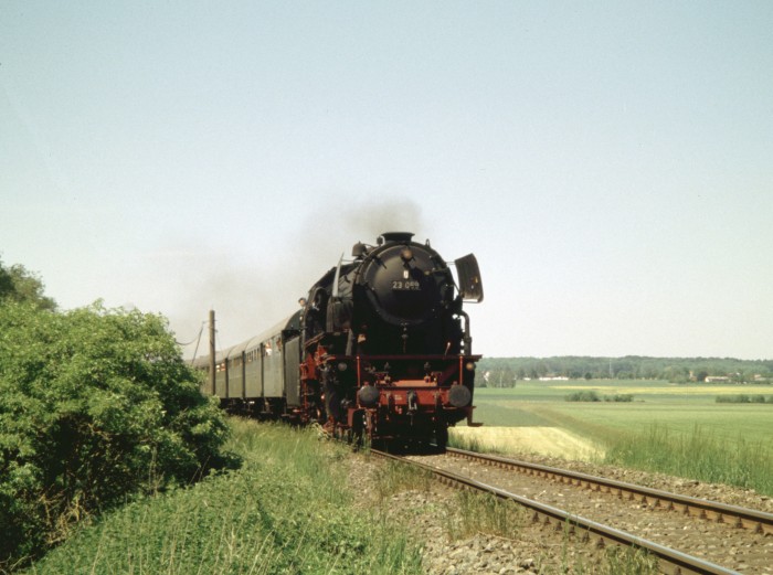 23 058 Pz ->Crailsheim, hinter Rot am See, 28.05.2005