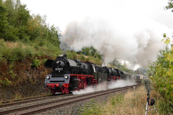 35 1097 + 01 180 auf der Schiefen Ebene vor Marktschorgast bei km 80,8, um 14:34h am 20.09.2022