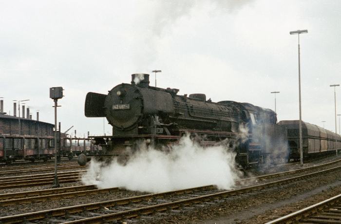 042 097 im Rbf Emden, am 18.03.1975