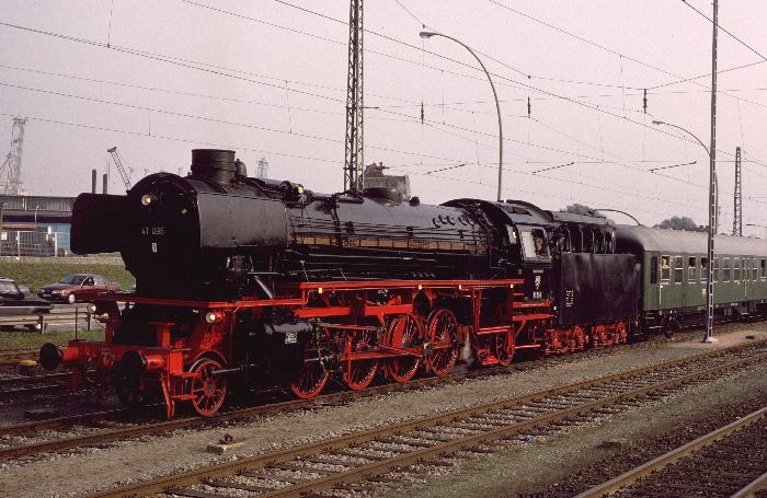 41 096 im Hamburger Hafen, am 12.10.1996