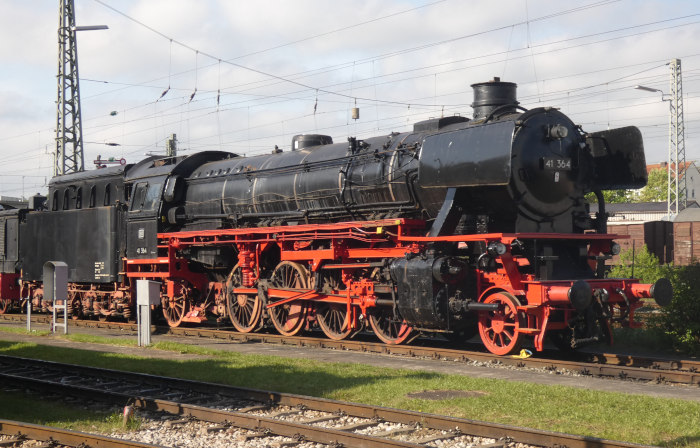 41 364, ausgestellt im Bw Nördlingen, fotografiert um 8:45h am 20.05.2023