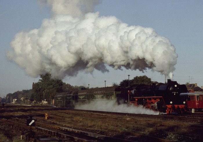 41 1231 mit N 7409 Ausfahrt Genthin, 21.10.1991