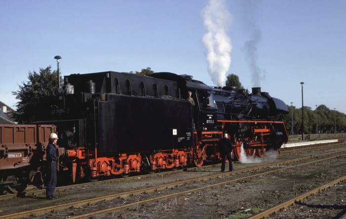 41 1185 mit Gz aus Magdeburg, Ankunft in Genthin, 21.10.1991