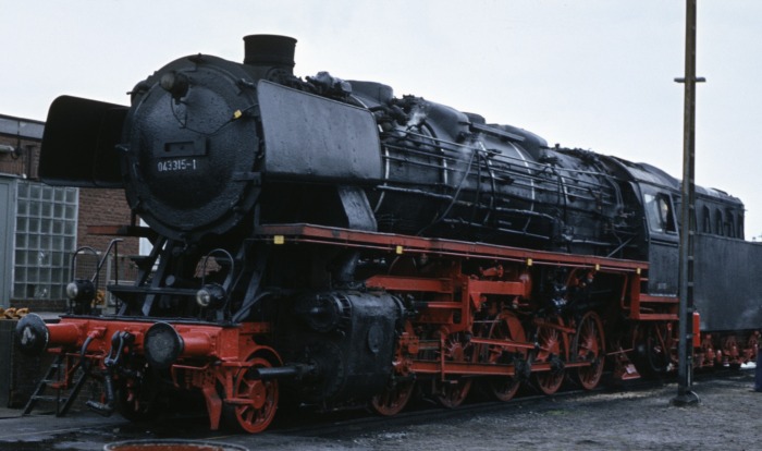 043 315 im Bw Rheine, am 10.09.1977