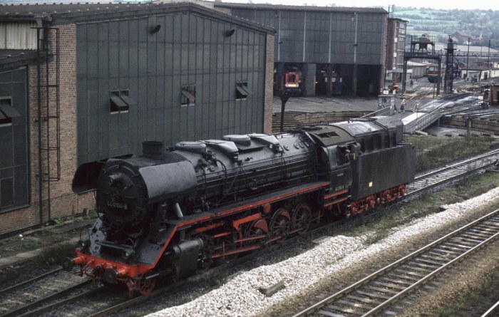 44 0104 am Bw Saalfeld, am 14.10.1976