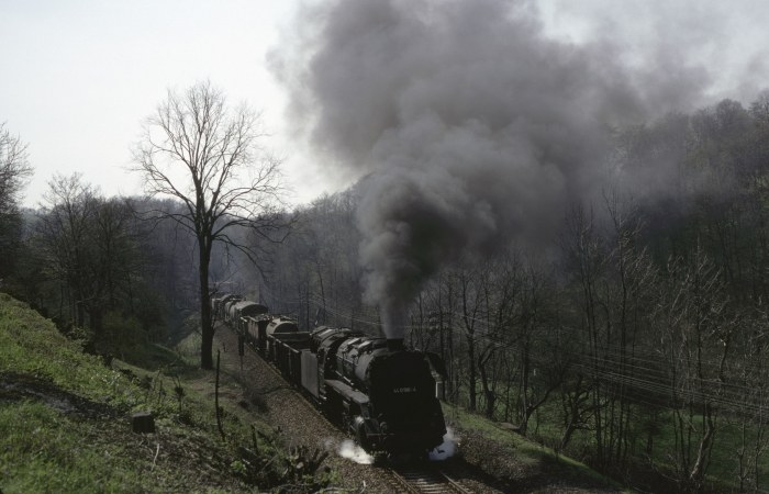 44 0196 mit Ng ->Gera bei der Schlagmühle am Orla-Tal, 11.04.1981