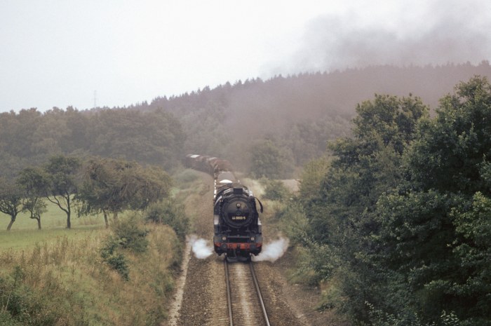44 0600 Ng ->Saalfeld hinter Weida wieder mal bei Frießnitz, um 18:22h am 01.09.1981