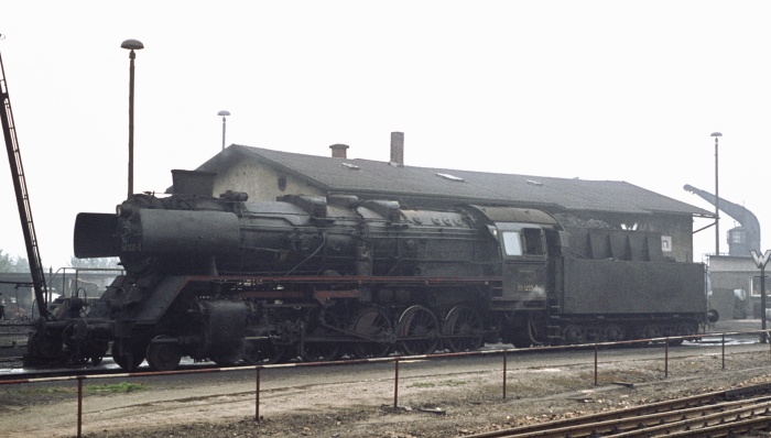 50 1237 im Bw Nossen, am 13.10.1976