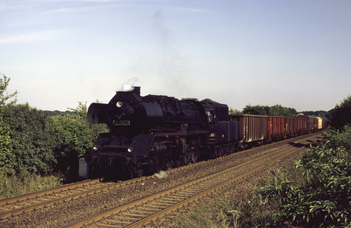 50 3685 mit Ng 61852 bei Reckenzin, am 15.08.1983