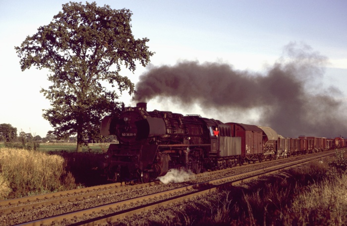 50 3638 mit Ng 61852 bei Reckenzin, 01.10.1983