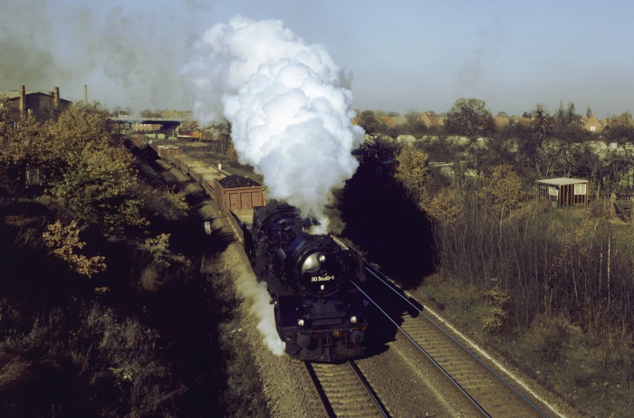50 3680 mit Ng 61851 Ausfahrt Ludwigslust, 12.11.1983