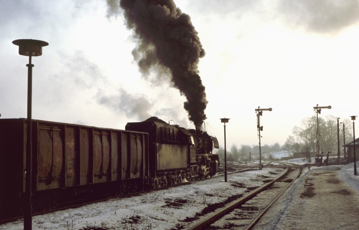 50 3606 vor Ng 66781 in Gernrode, 14.03.1987