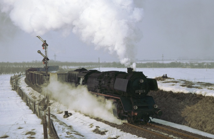 50 3606 mit Ng 66785 Einfahrt Bad Suderode, 14.03.1987