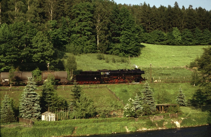 50 3646 mit Ng 64345 bei Hopfgarten, 03.06.1985