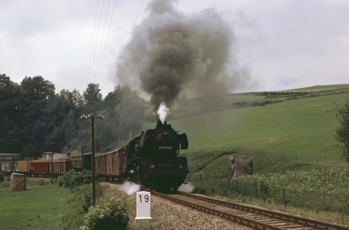 50 3694 vor dem Ng 61791 vor Markersbach, am 09.07.1986