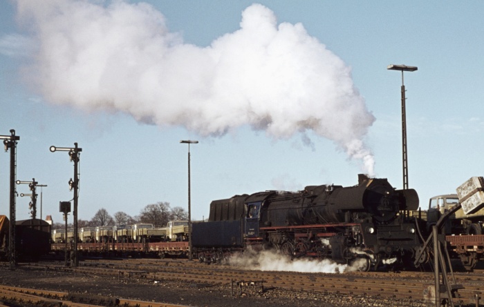 50 4062 beim Umsetzten in Büchen, am 17.01.1976