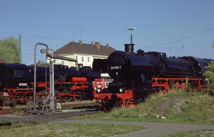 52 2195 neben 52 3548 in Nördlingen, am 26.08.2000