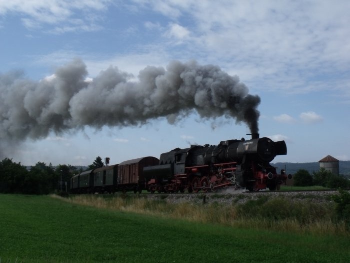 52 7409 vor Zug Korntal->Weissach hinter dem Haltepunkt Korntal- Gymnasium, um 9:08h am 03.07.2011