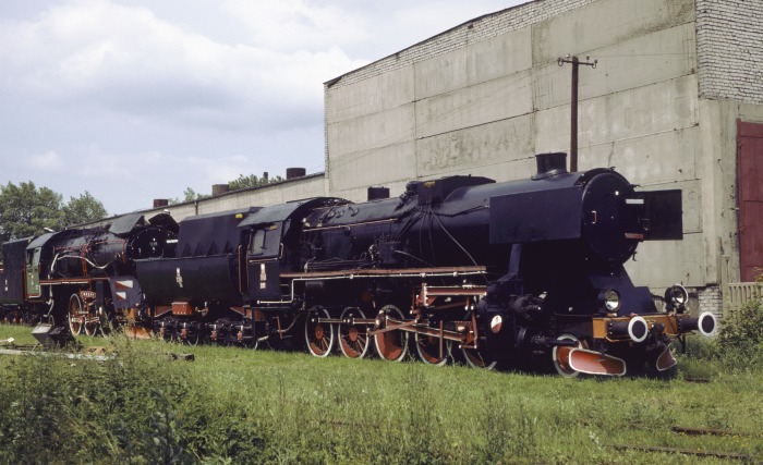 Ty2-1285 (ex DRB 52 6058) als Museumslok leider nur kalt abgestellt in Elk (Lyck), fotografiert am 26.06.1995