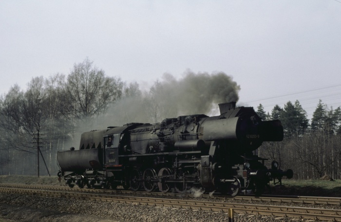 52 8200 Lz ->Bischofswerda, vor Großharthau, 17.03.1977