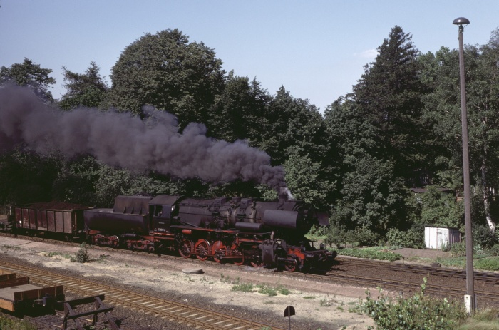 52 8016 mit Gz ->Bautzen Ausfahrt Arnsdorf, 26.08.1980