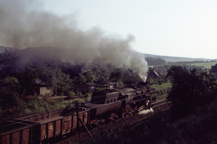 52 8124 mit Ng hinter Ausfahrt Kamenz (Nachschuss), am 26.08.1980