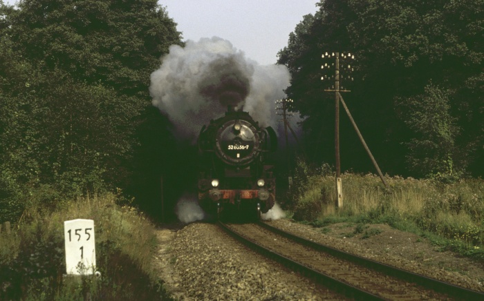 52 8036 mit Gz bei Kamenz-Siedlung, am 02.09.1981