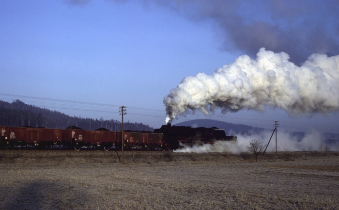 Schublok: 52 8013, Steigung bei Gelenau, 21.02.1982