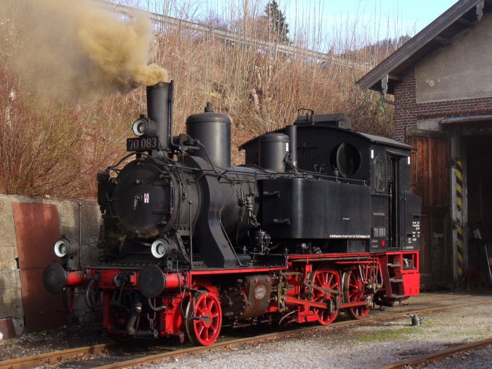 70 083 im BW Tegernsee, um 16:01h am 11.03.2017