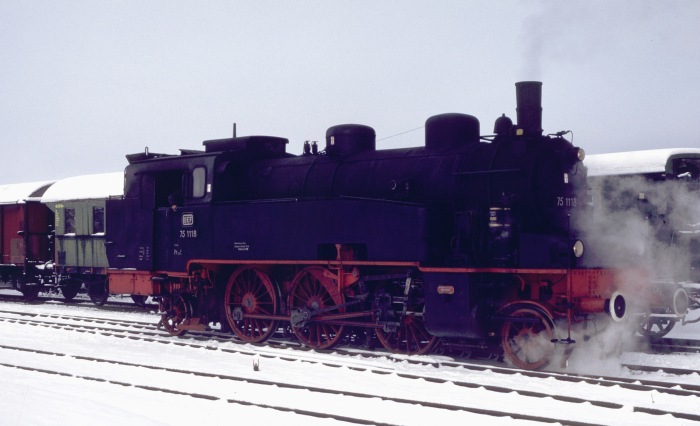 75 1118 im Schnee in Gerstetten, am 05.12.1999