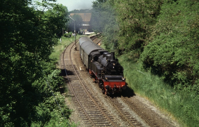 75 1118 mit Lr Ausfahrt Rot, am 28.05.2005