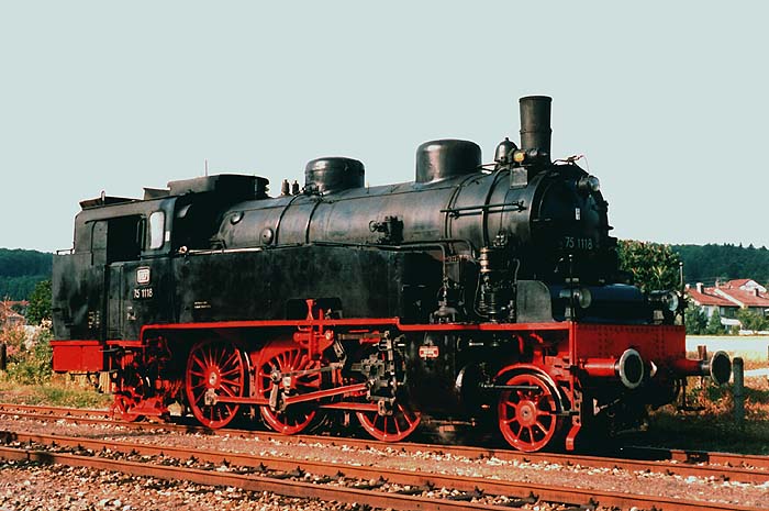 75 1118 fotogen aufgestellt in Amstetten, am 17.08.1997