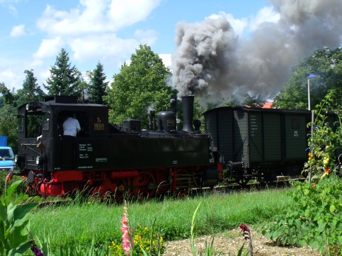 930 Tv vor Sonderzug Abfahrt Linsenhofen, um 13:04h am 17.08.2014