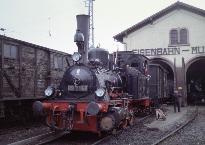 89 7159 im Museumsgelände (Bw) der DGEG in Neustadt/Weinstraße, am 10.04.2005