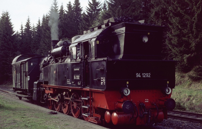 94 1292 im Bahnhof Rennsteig, am 09.05.2002