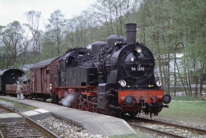 94 1292 vorm Sonderzug in Katzhütte, am 07.05.2005