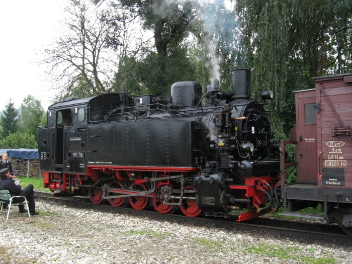 99 716 Tv vor P 102 in Warthausen, am 08.09.2007