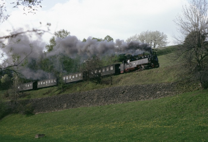 099 735 (99 762) N 14269 hinter Seifersdorf, am 04.05.1992