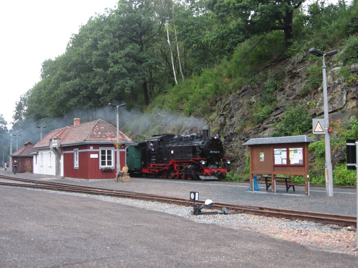 99 1746 mit P 5150 einfahrend in Seifersdorf, am 18.07.2009 99 1746 mit P 5150 einfahrend in Seifersdorf, am 18.07.2009