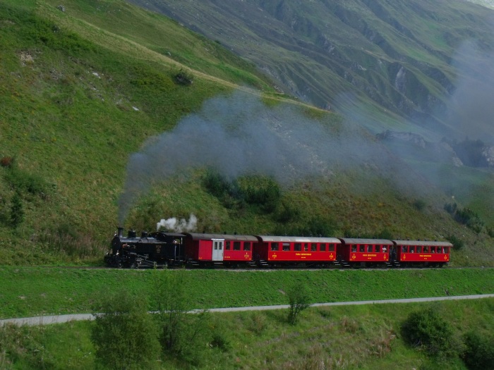B.F.D. 9 mit Zug Nr.133 (→Oberwald) zu Beginn des Zahnstangenabschnitts kurz vor den Wilerbrücken, um 10:22h am 27.08.2017