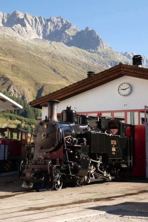 HG3/4 B.F.D. 9 in der Remise Realp, um 9:03h am 13.08.2022