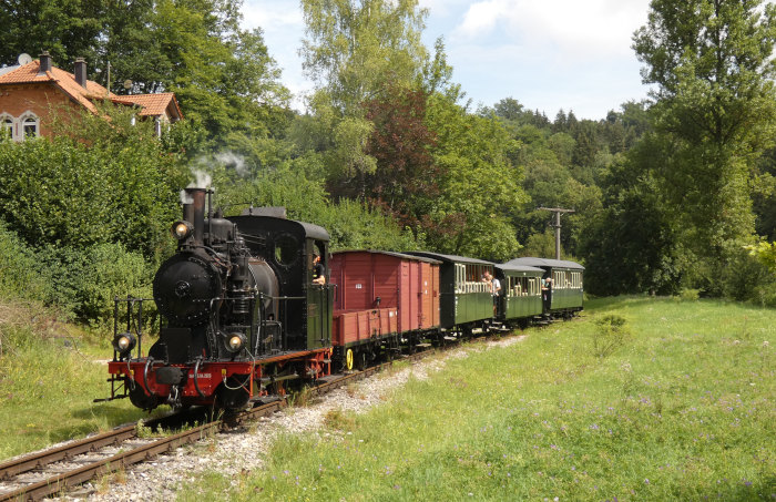 W.N.12 mit P1 Neresheim→Katzenstein hinter Steinmühle nahe den ehemaligen Härtsfeldwerken, um 11.23hh am 04.08.2024