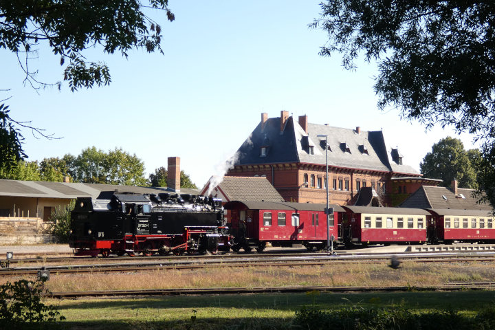 99 7243 Tv 8962 (Harzgerode->Quedlinburg) Abfahrt in Gernrode, um 10:04h am 02.09.2022