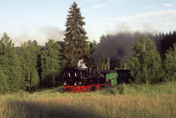 99 5902 Tv Sonderzug nach Gernrode zwischen Mägdesprung und Sternhaus-Ramberg, am 02.06.2000