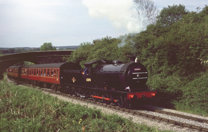 65894 an der Steinbogenbrücke Esk Valley, 02.06.2002