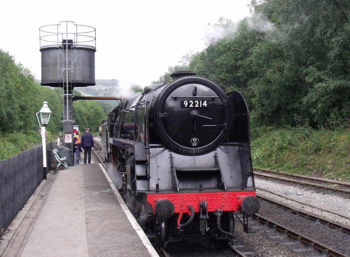 92214 am Bahnsteig nach der Ankunft in Grosmont, wo sie dann Wasser erhielt, war mir dann auch noch ein weiteres Foto wert, um 12:16h am 30.08.2010