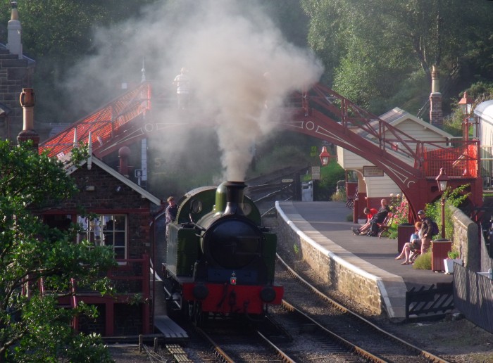 No. 29 (Lambton tank) im Bahnhof Goathland, um 18:40h am 30.07.2019