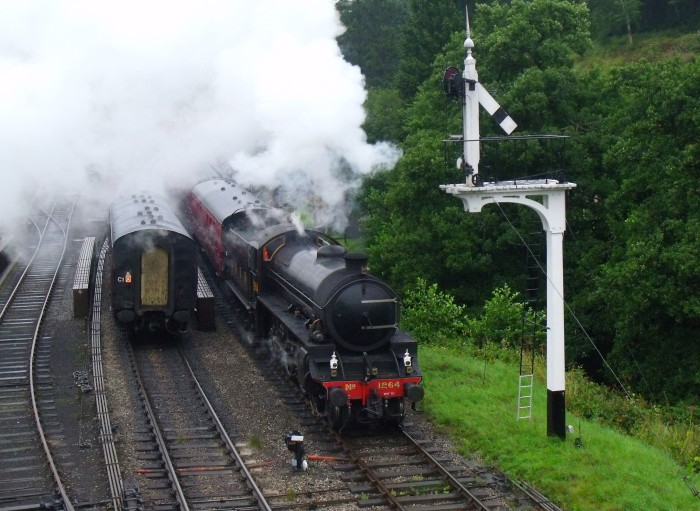 1264 mit dem ersten Zug Whitby→Pickering, Abfahrt in Goathland Station, um 10:53h am 09.08.2019